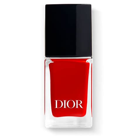 dior negle|Dior vernis nail polish.